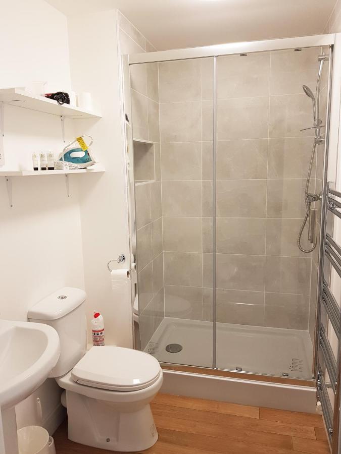Ybc Court, Aldershot Appartement Buitenkant foto