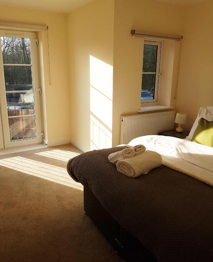 Ybc Court, Aldershot Appartement Buitenkant foto