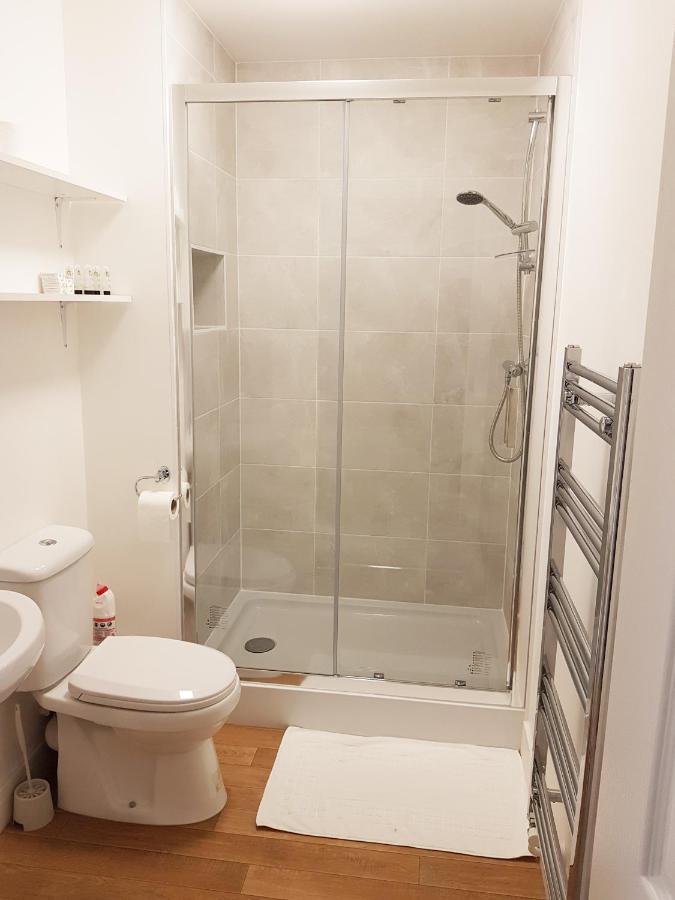 Ybc Court, Aldershot Appartement Buitenkant foto